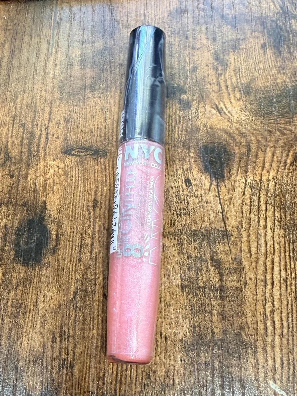 NYC EVERLASTING BLOSSOM 8hr wear Pink Shimmer Lip Gloss